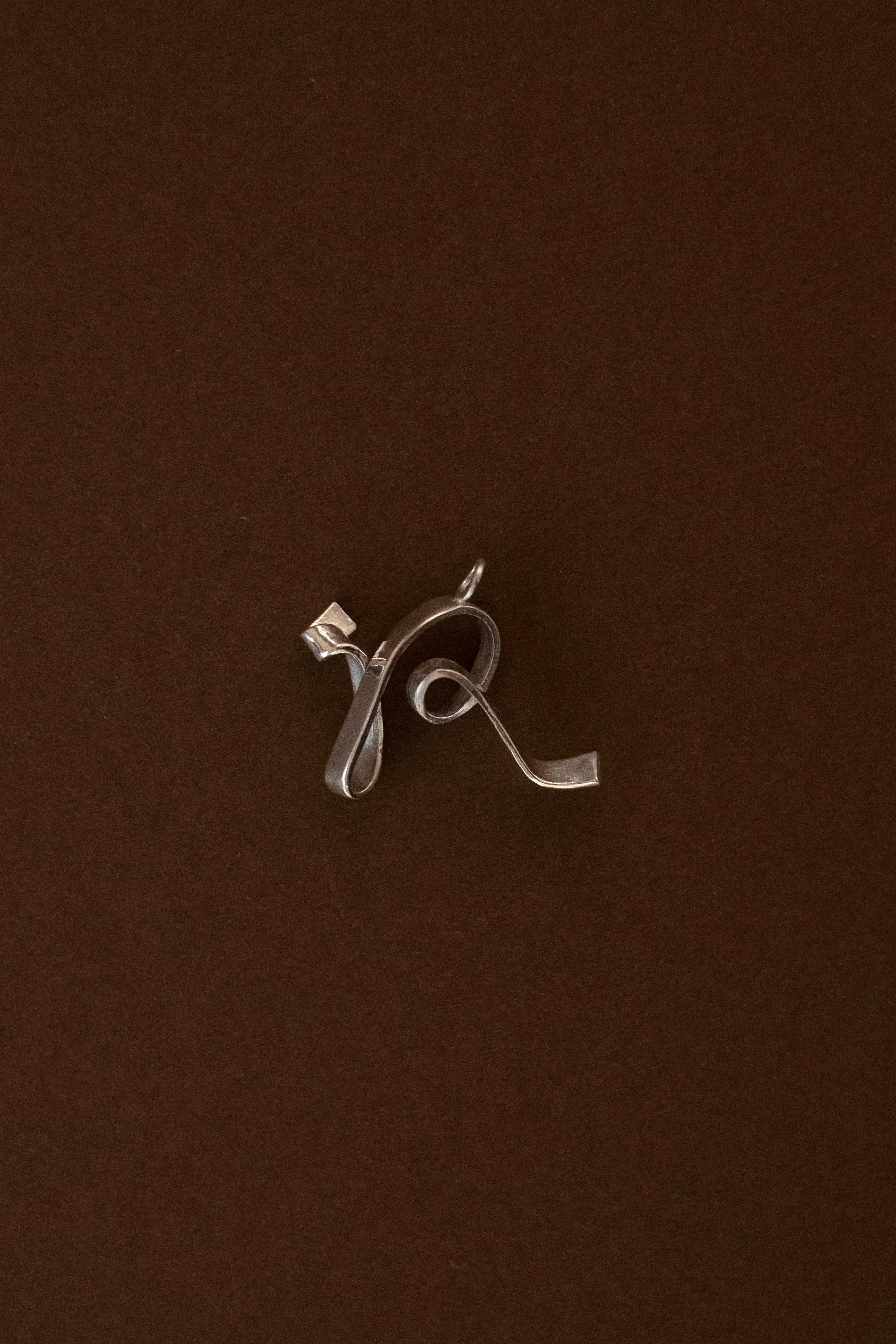 Letter R