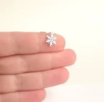 Little Snowflake Earrings, gold or silver snowflake earring, small snowflake earring, winter earring, holiday earring, snow earring, Christmas