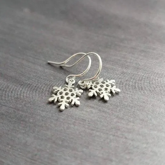 Little Snowflake Earrings, gold or silver snowflake earring, small snowflake earring, winter earring, holiday earring, snow earring, Christmas