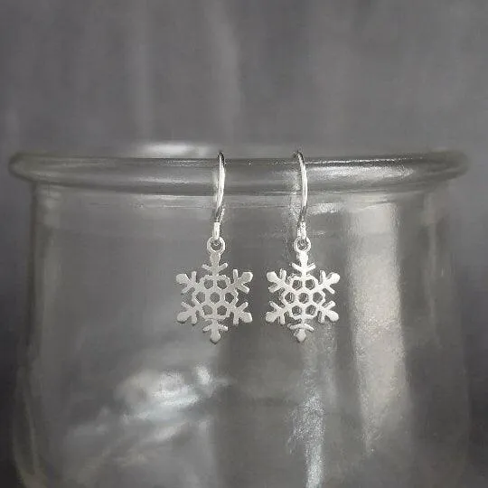 Little Snowflake Earrings, gold or silver snowflake earring, small snowflake earring, winter earring, holiday earring, snow earring, Christmas