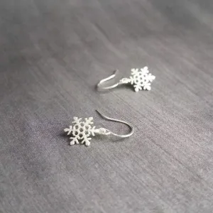 Little Snowflake Earrings, gold or silver snowflake earring, small snowflake earring, winter earring, holiday earring, snow earring, Christmas