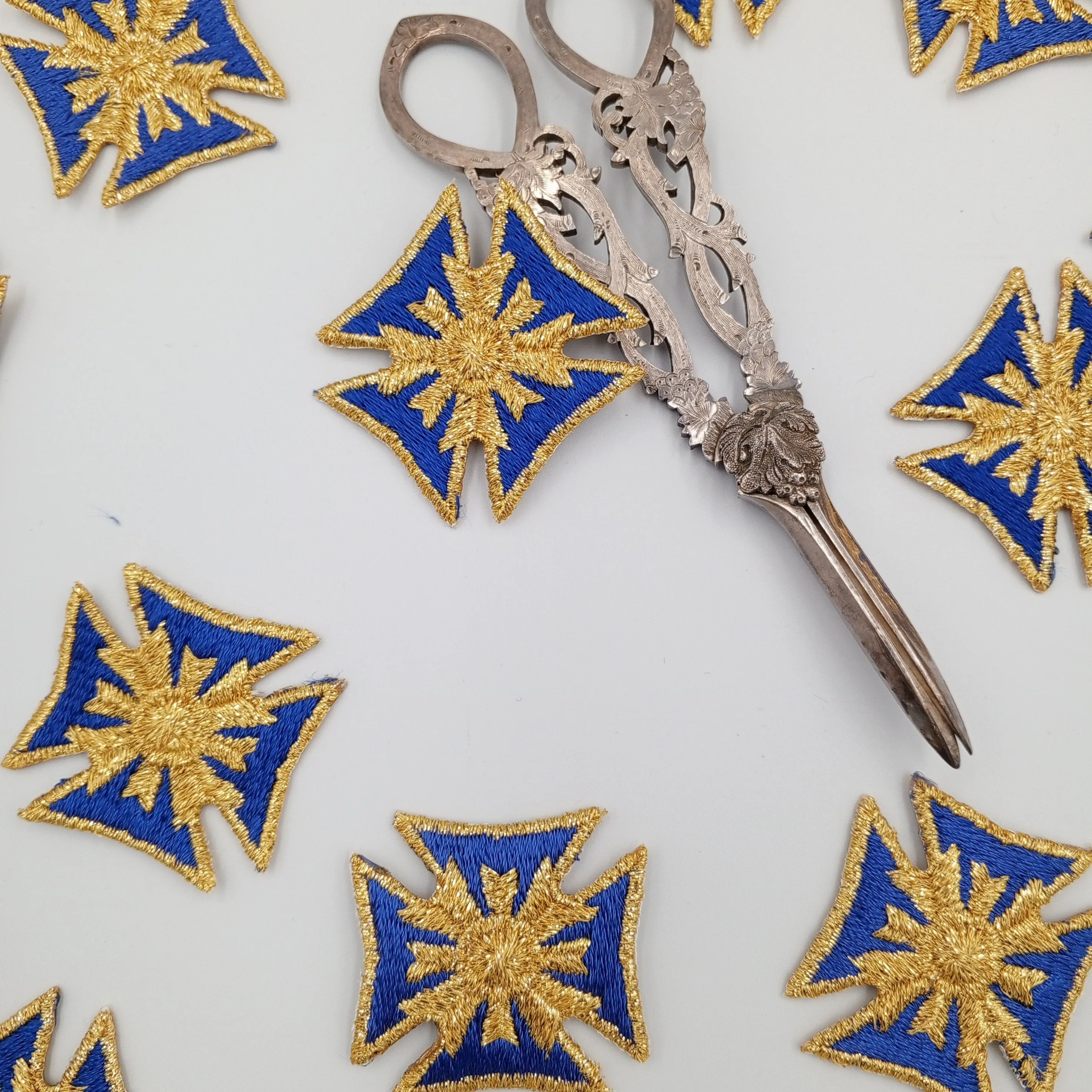 Majestic Royalty Star Patch Iron on Royal Blue Noble Star Metallic gold Applique VINTAGE Regal Stars Patches Motif Crest Star Embroidery#631