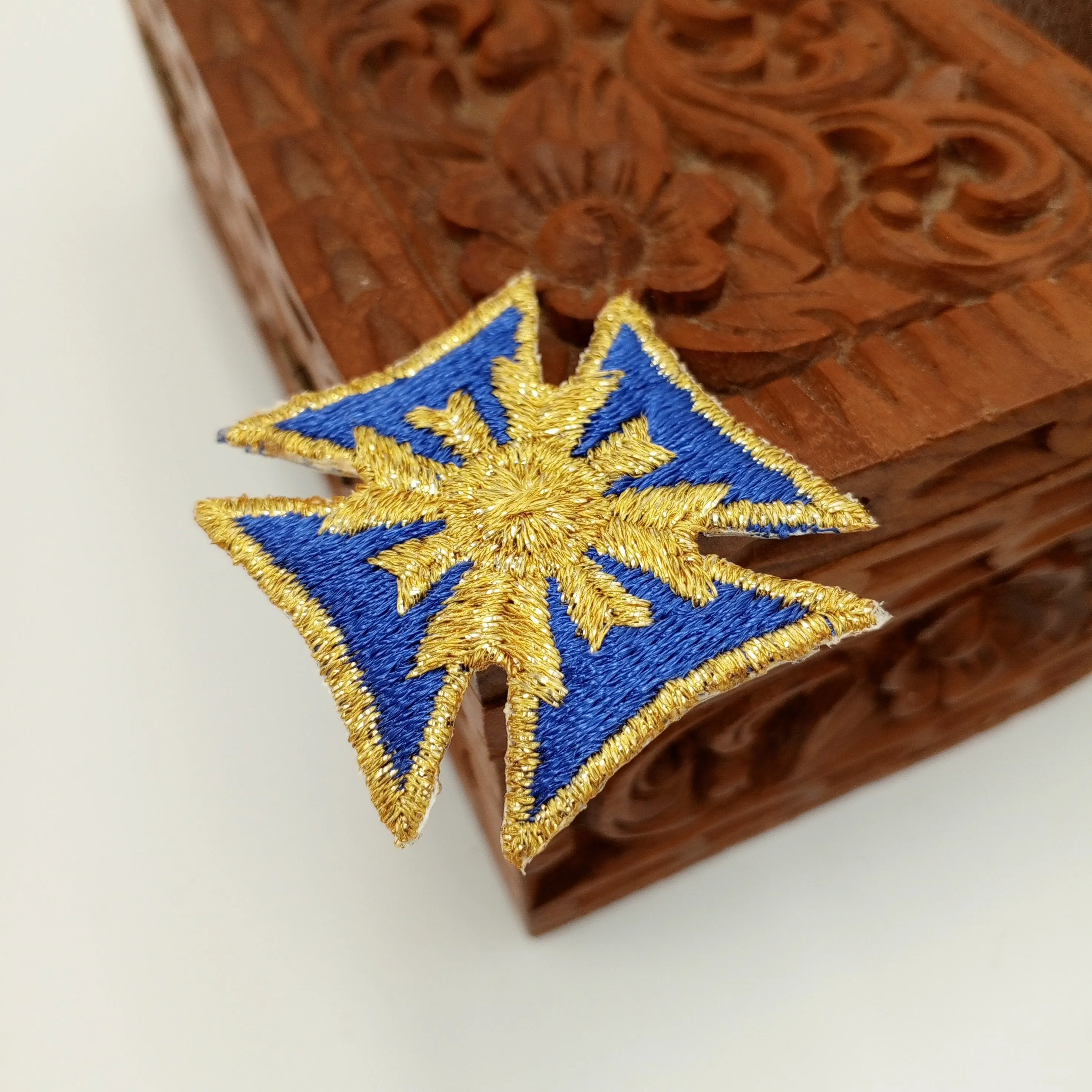 Majestic Royalty Star Patch Iron on Royal Blue Noble Star Metallic gold Applique VINTAGE Regal Stars Patches Motif Crest Star Embroidery#631