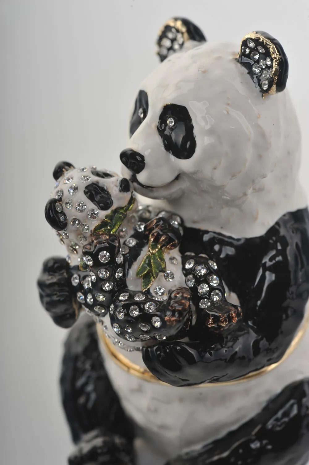 Mother & Child Panda Bears