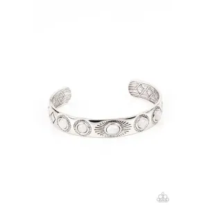 Paparazzi Heavenly Horizons White Bracelet