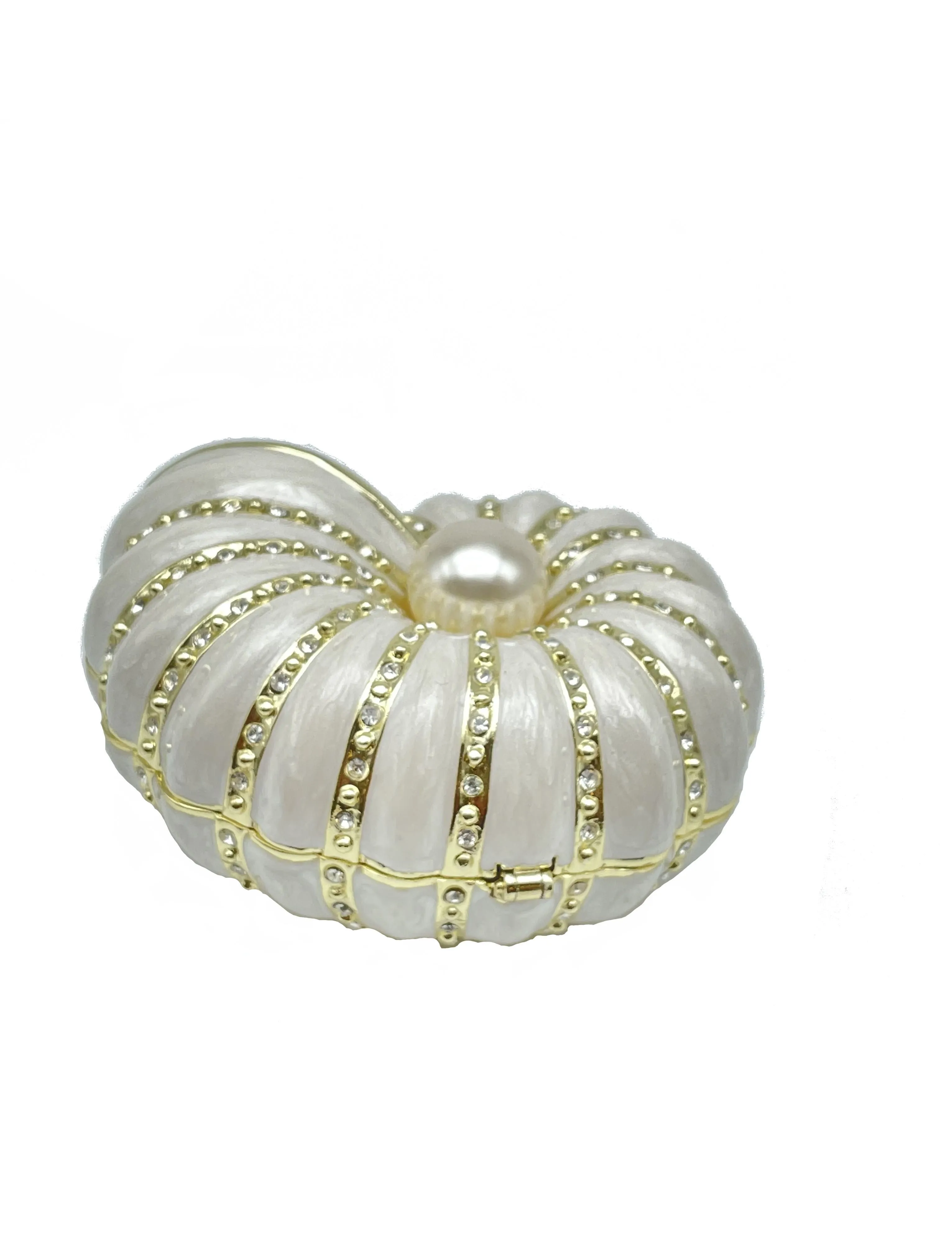 Pearl and Gold Sea Shell