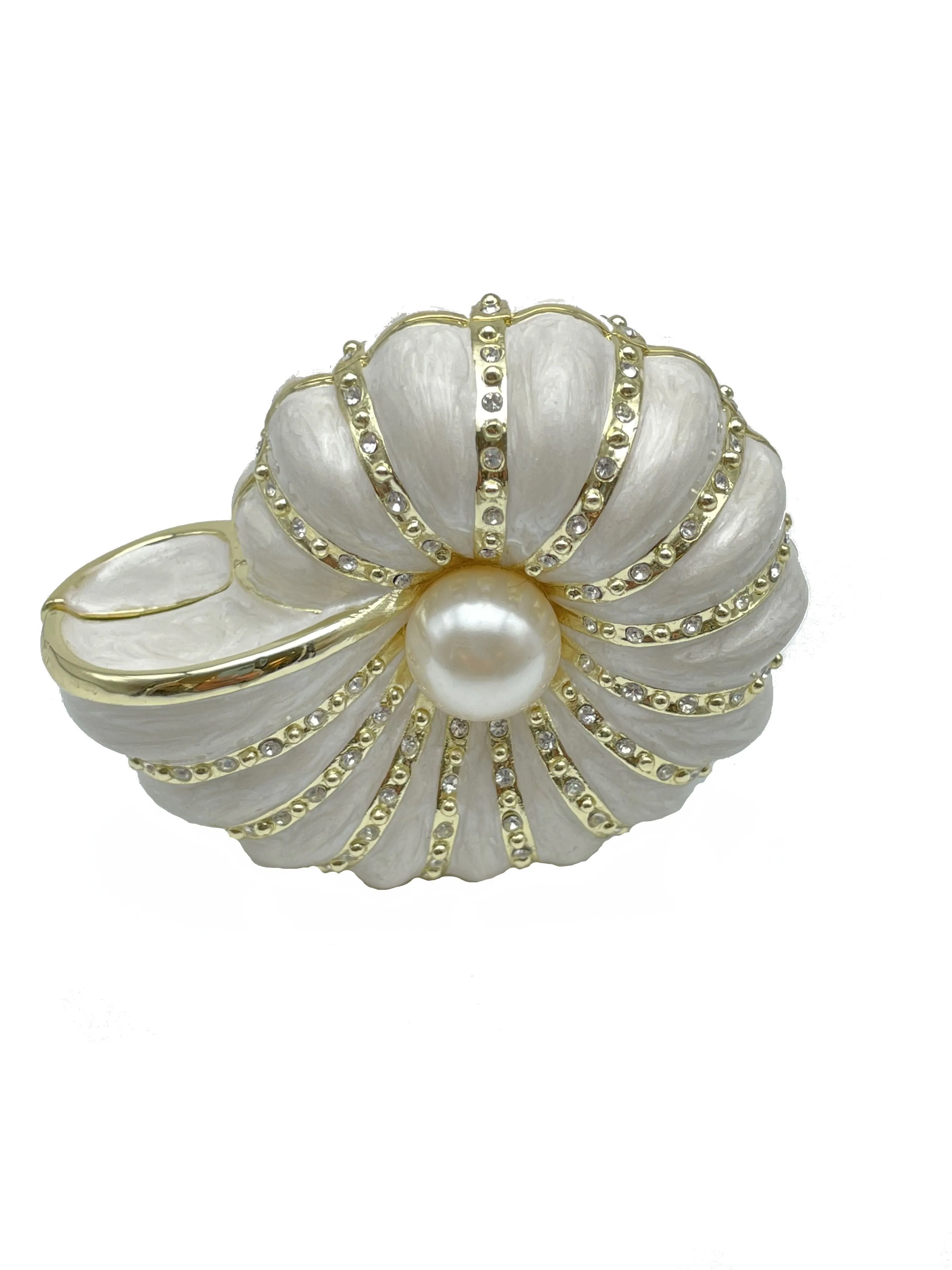 Pearl and Gold Sea Shell