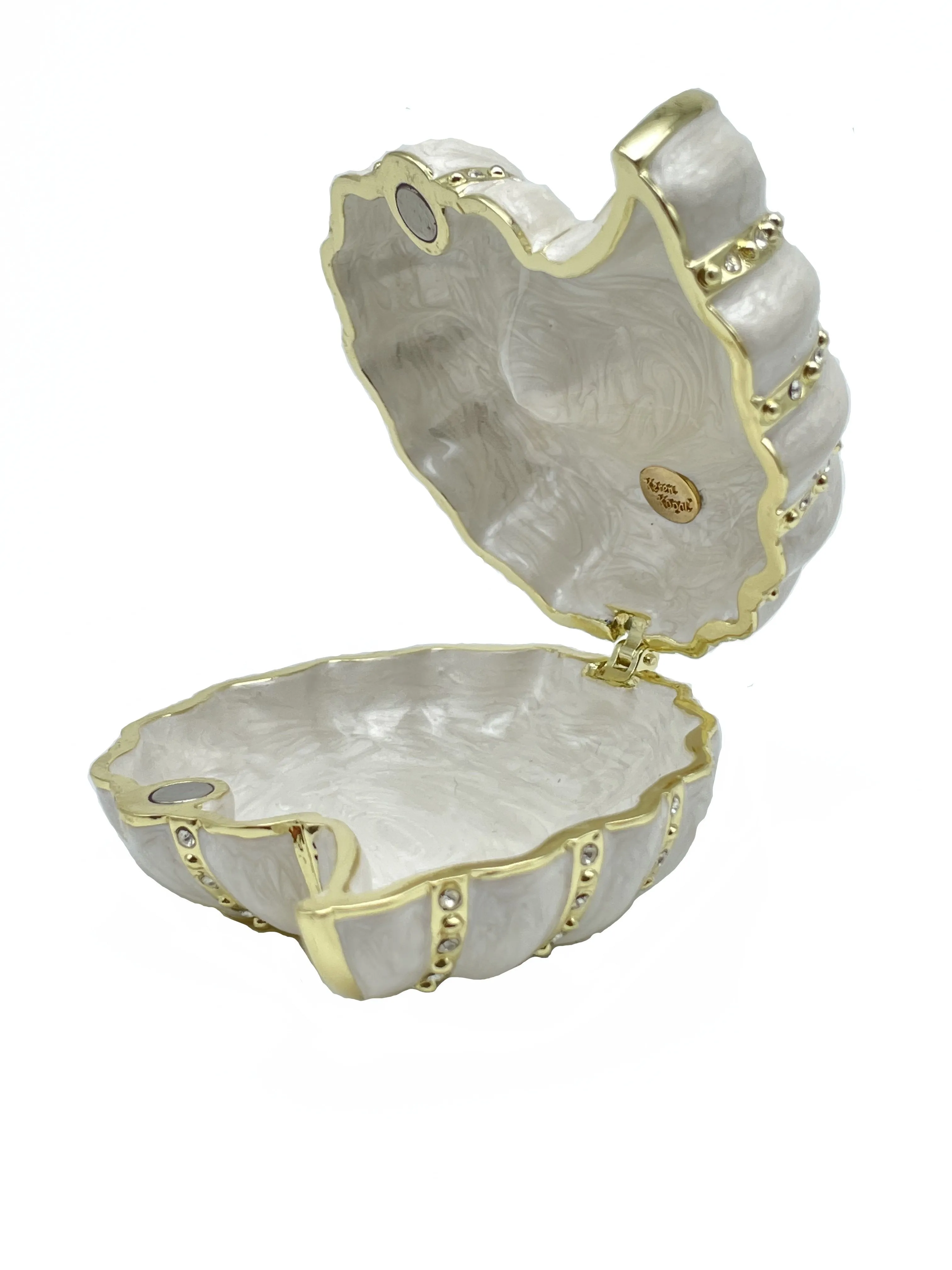 Pearl and Gold Sea Shell