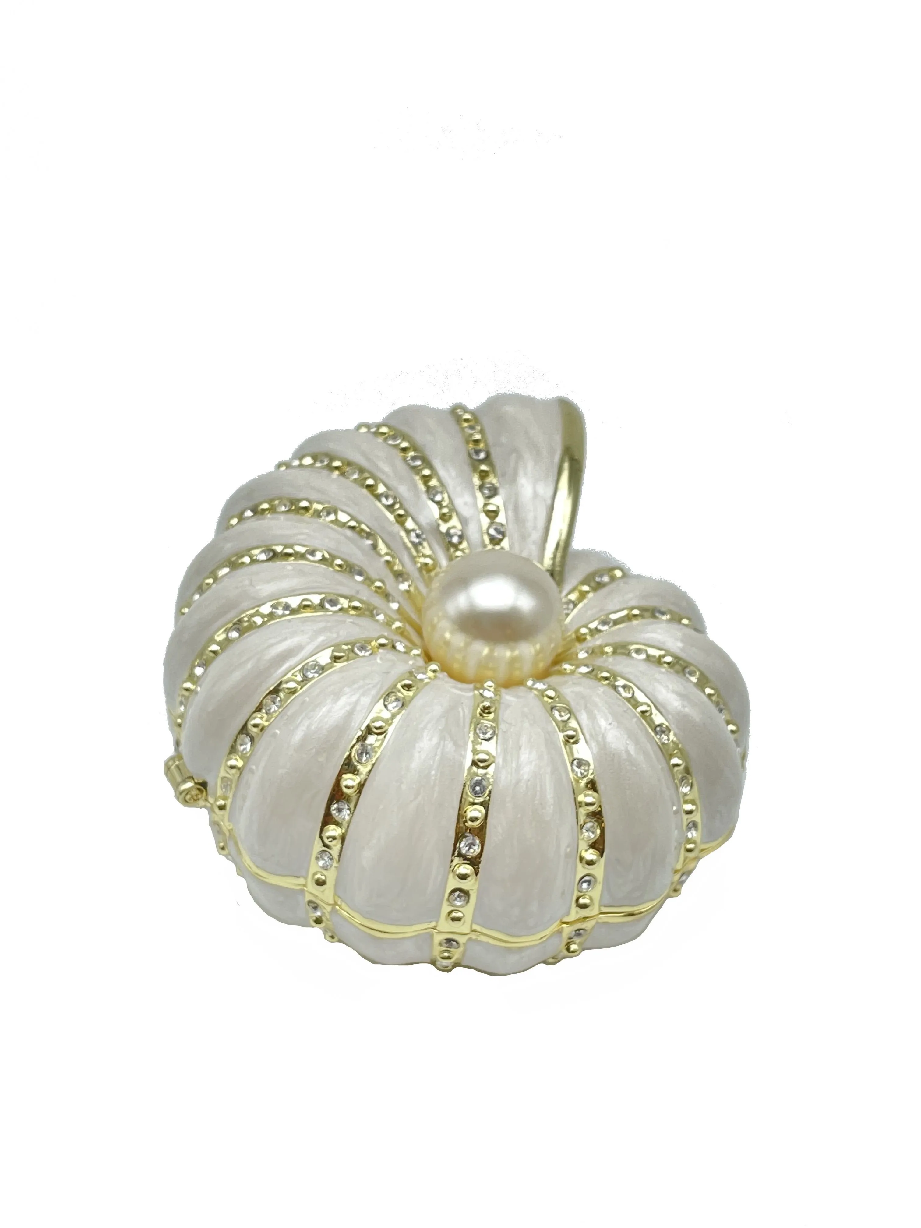 Pearl and Gold Sea Shell