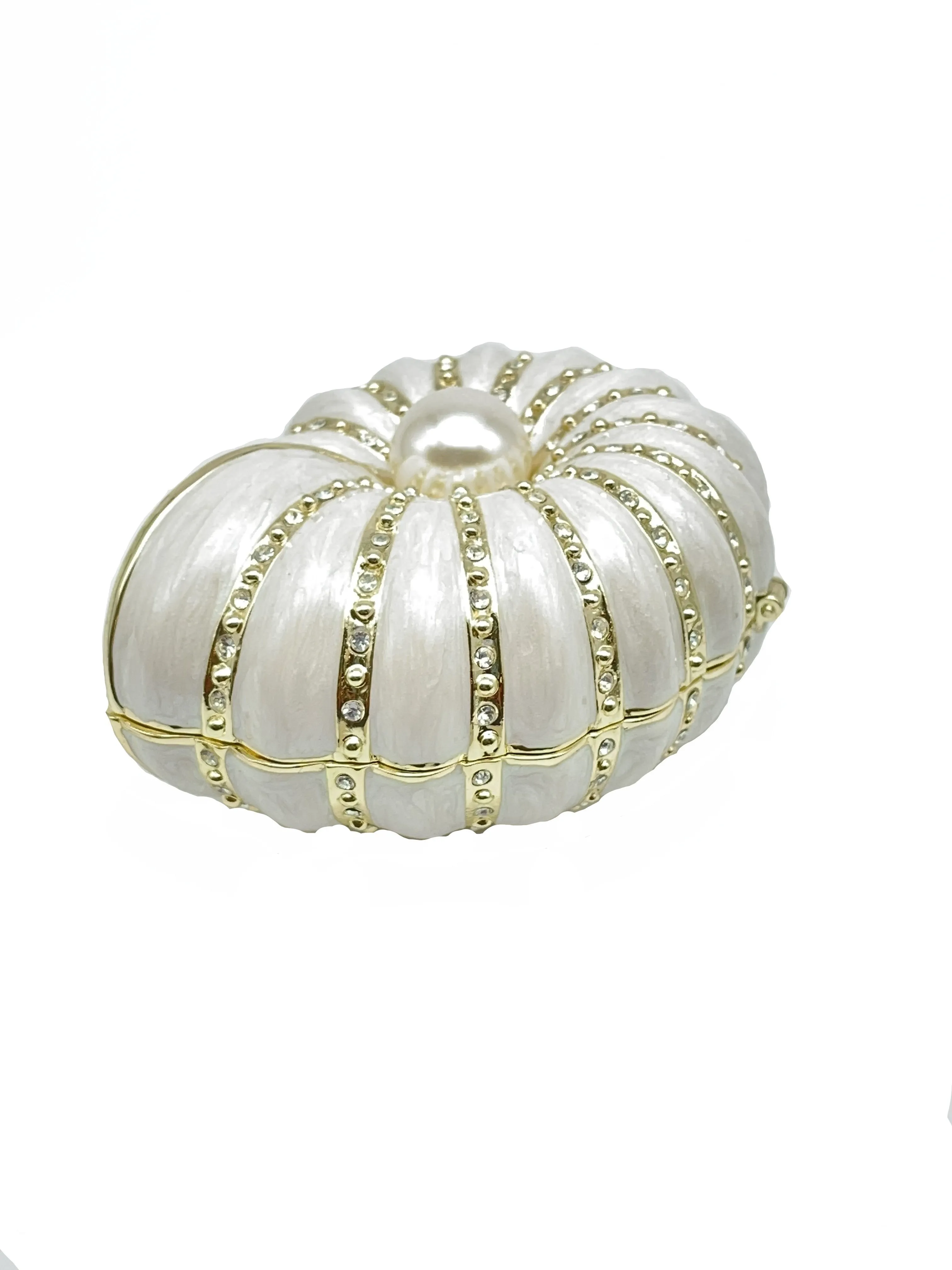 Pearl and Gold Sea Shell