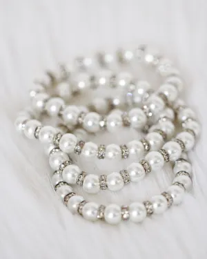 Pearls Bracelet with Silver Rhinestones