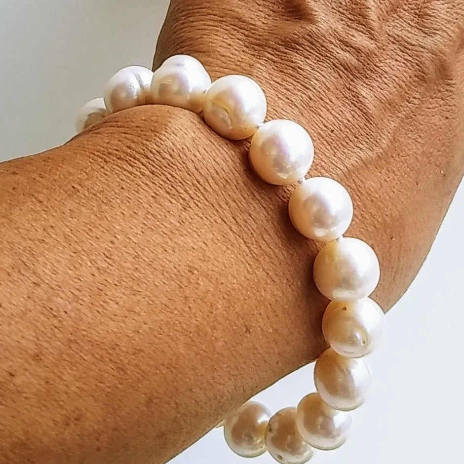 "Lovely Lady Balls" 8" Bracelet - Pearls, Sterling Silver