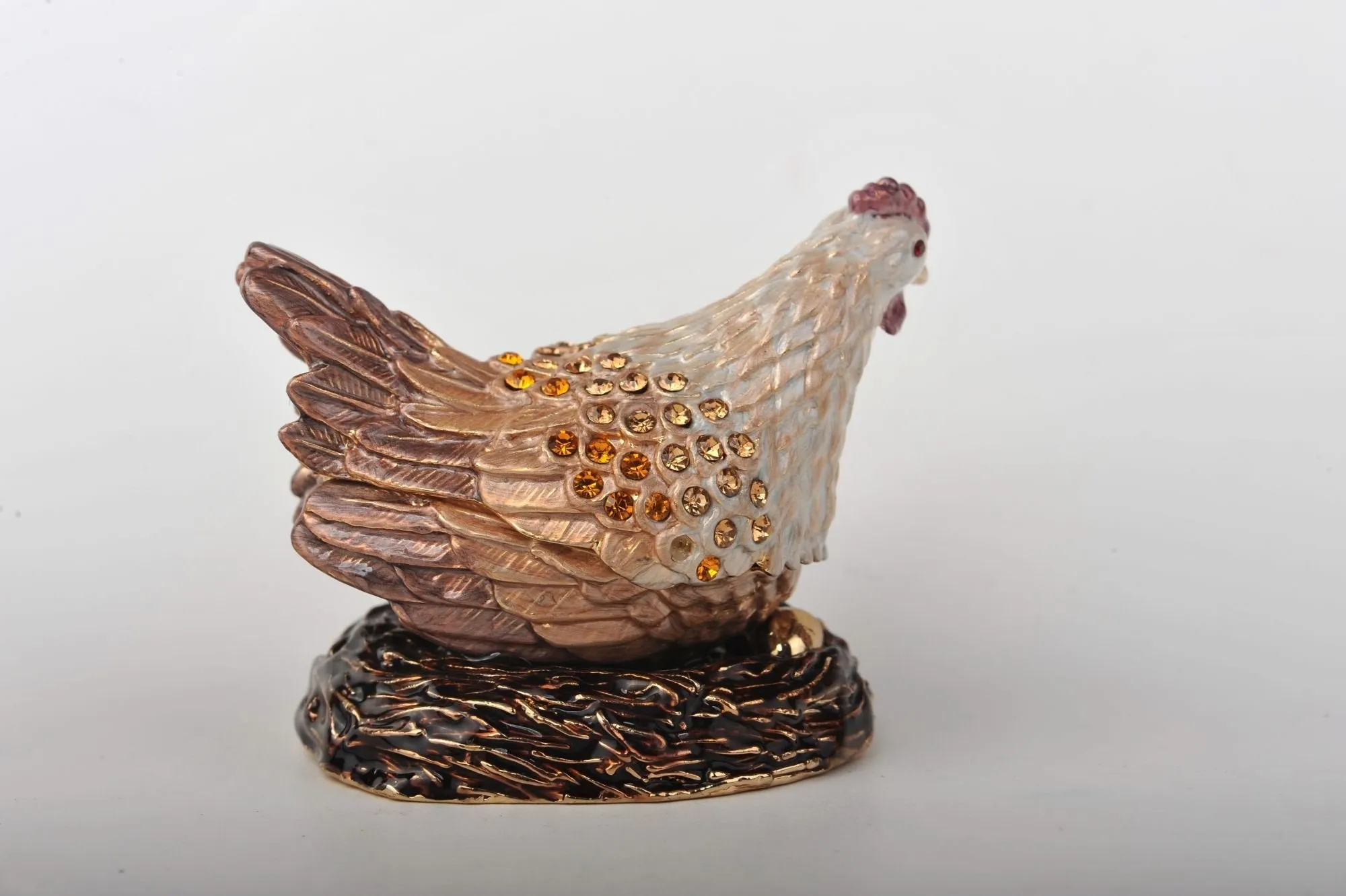 Sitting Rooster