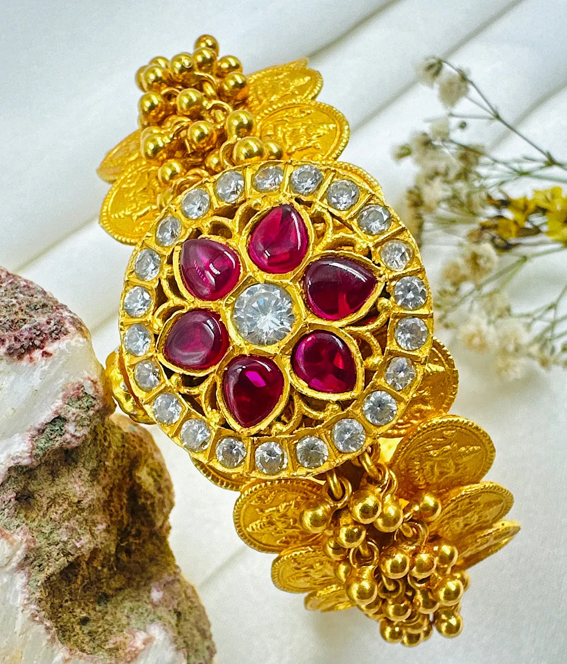 The Gejje Silver Coin Openable Kada Bracelet (Red/White/Size 2.2)