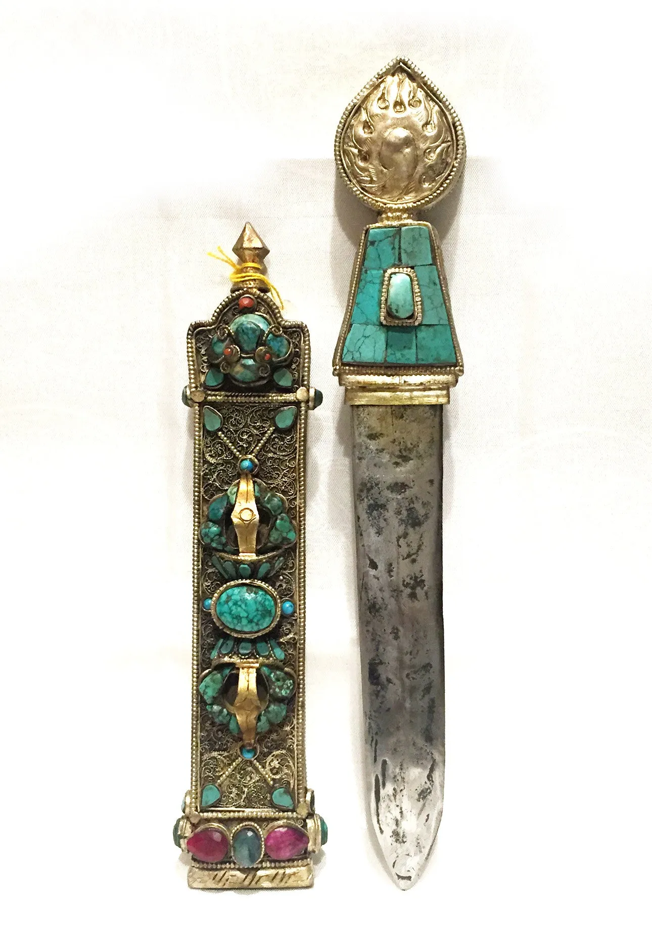 TIBETAN TRADITIONAL NOBLE ITEM