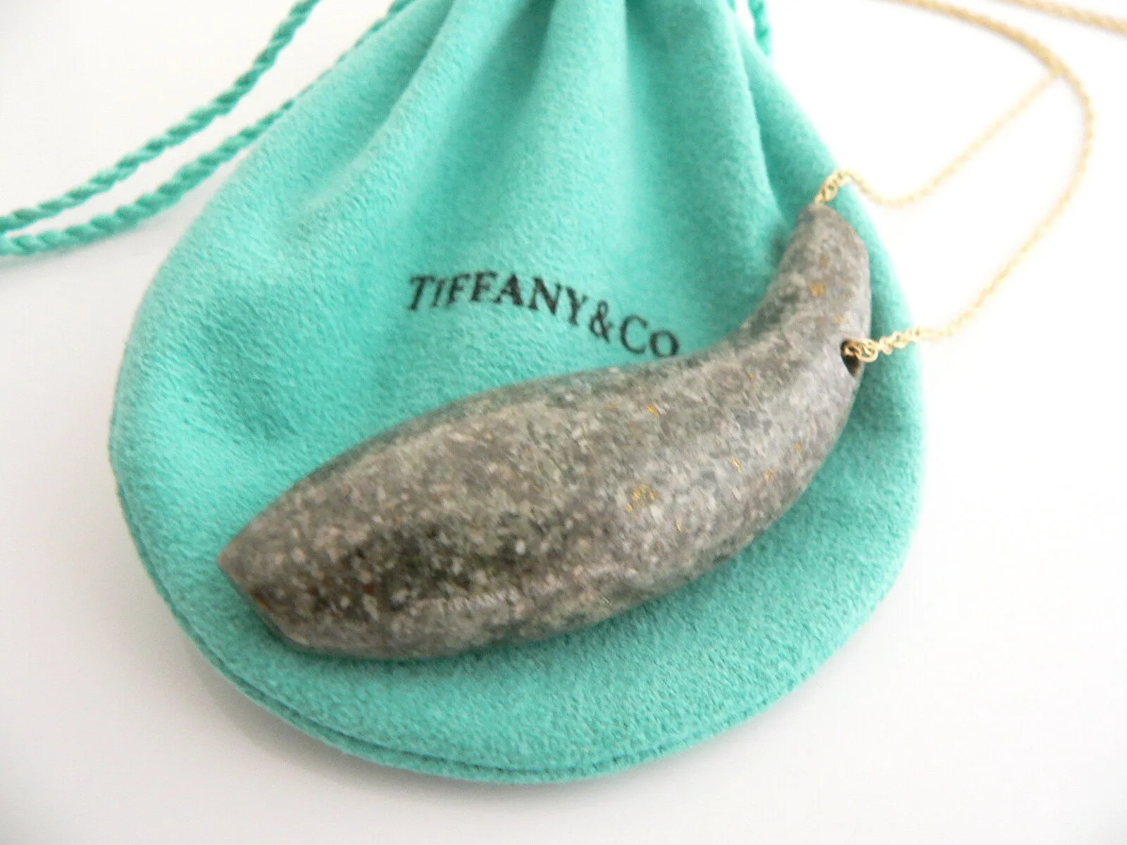 Tiffany & Co Gehry 18K Gold Jade Fish Necklace Dangle Pendant Love Gift Pouch
