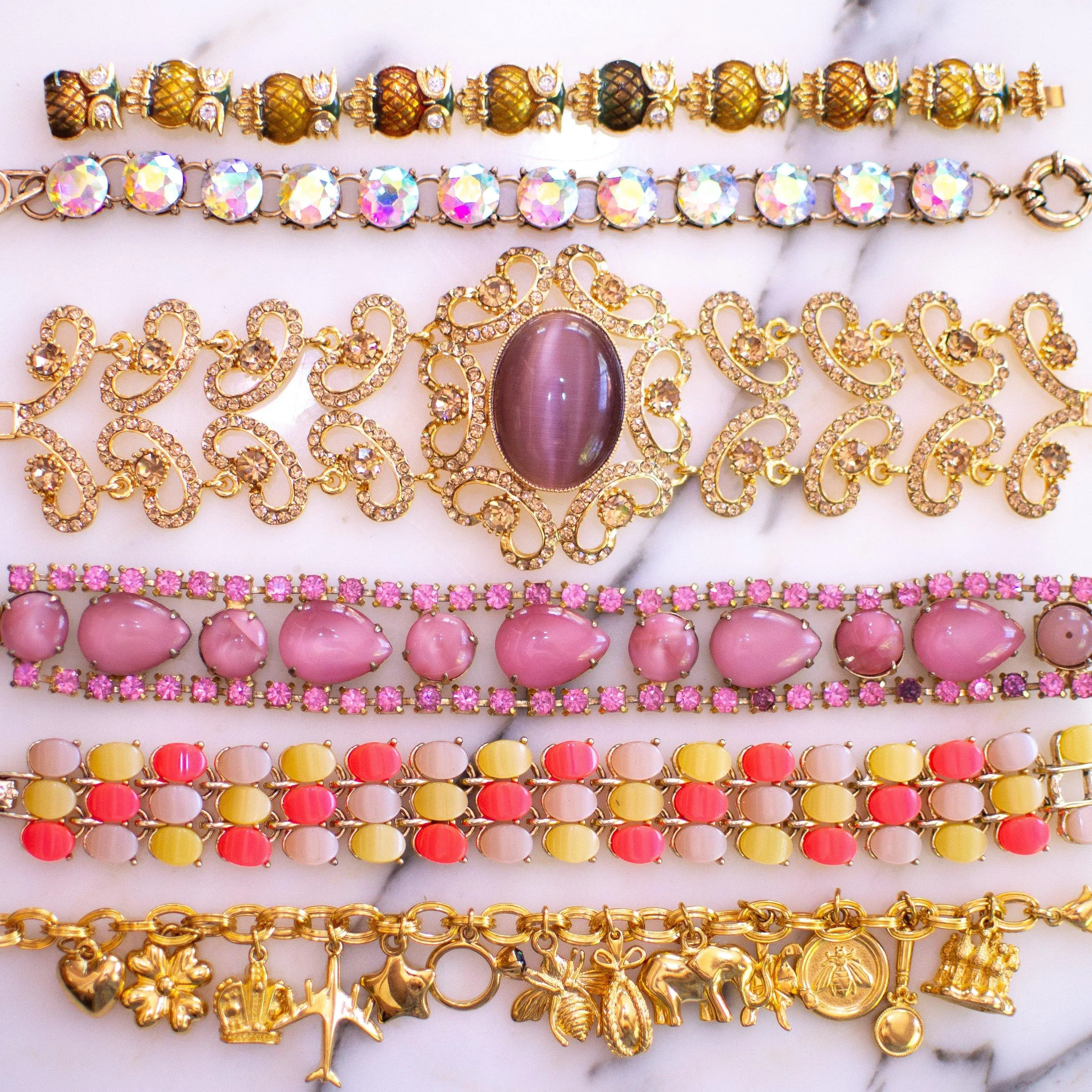 Vintage Gold Filigree Scroll Link Bracelet with Amethyst Cats Eye Moonglow Cabochon