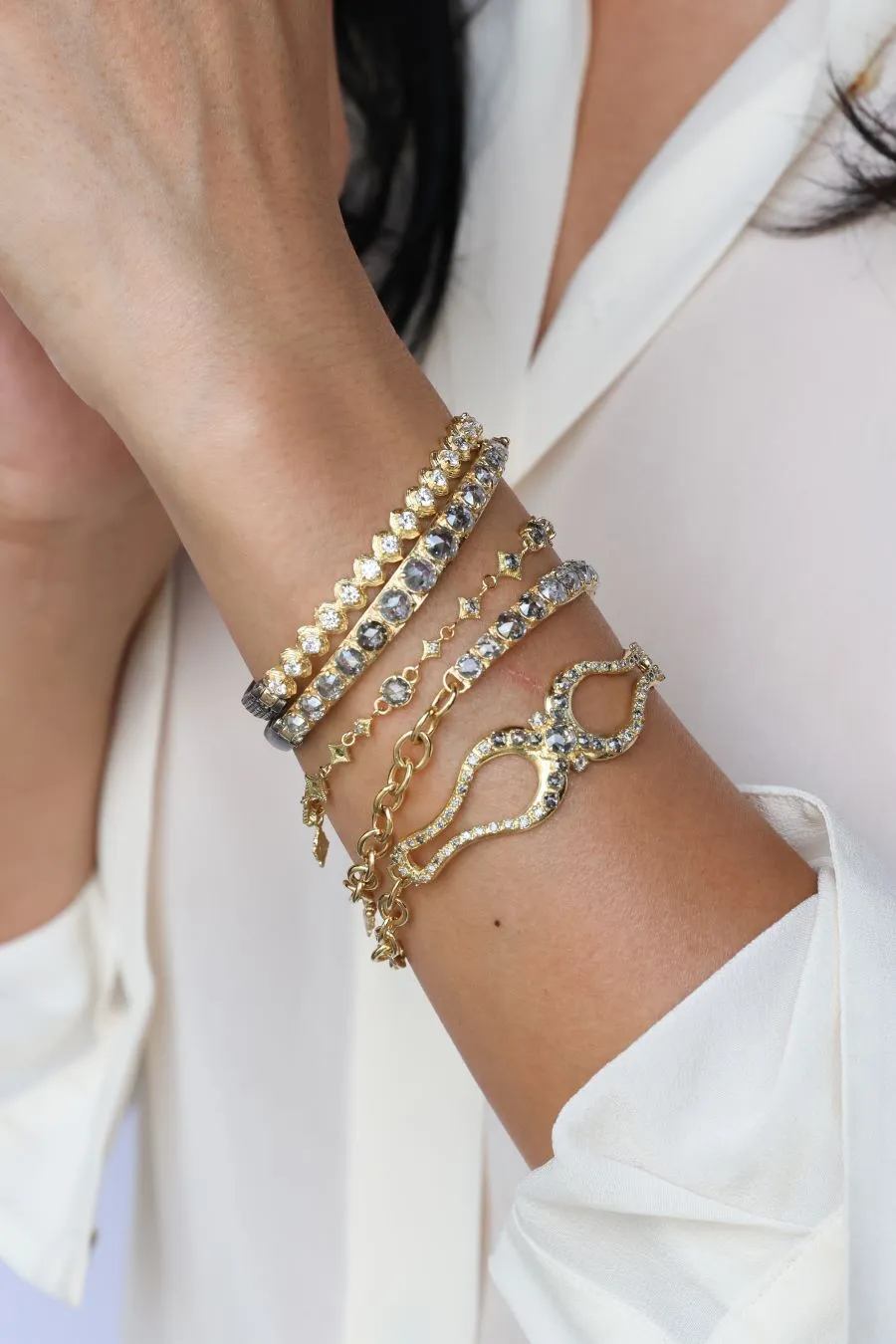 WHITE DIAMOND SCROLL HUGGIE BRACELET