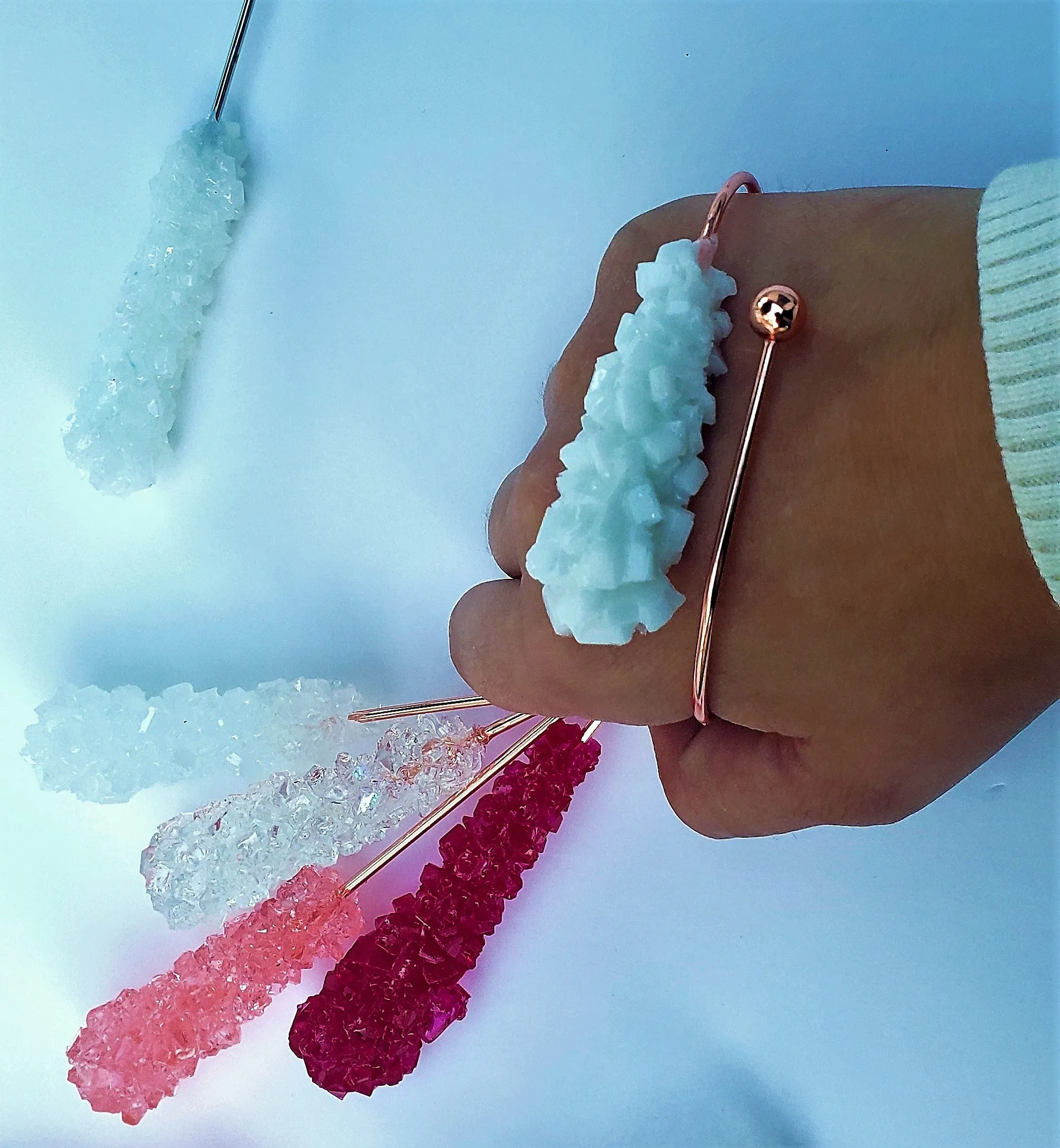 WID BERRY ROCK CANDY PALM CUFF