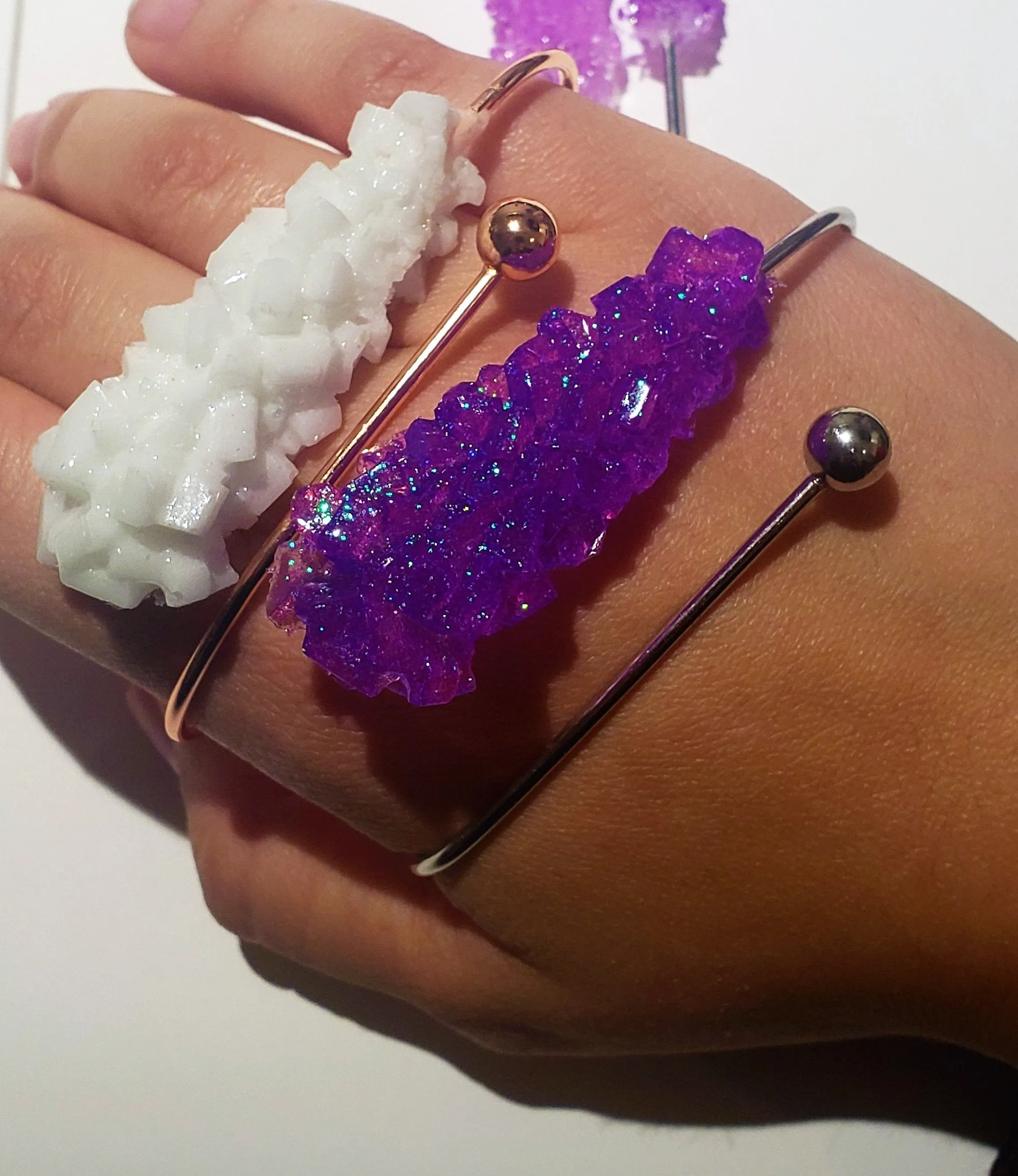 WID BERRY ROCK CANDY PALM CUFF